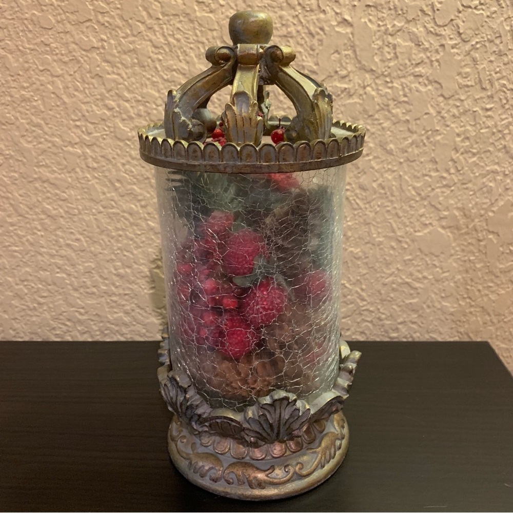 Decorative ornate glass potpourri holder